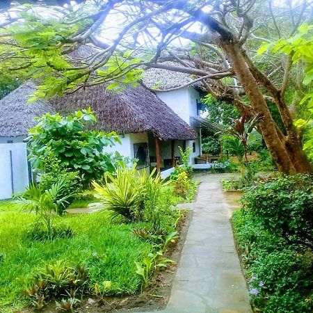 Diani Banda Cottages Diani Beach Ngoại thất bức ảnh