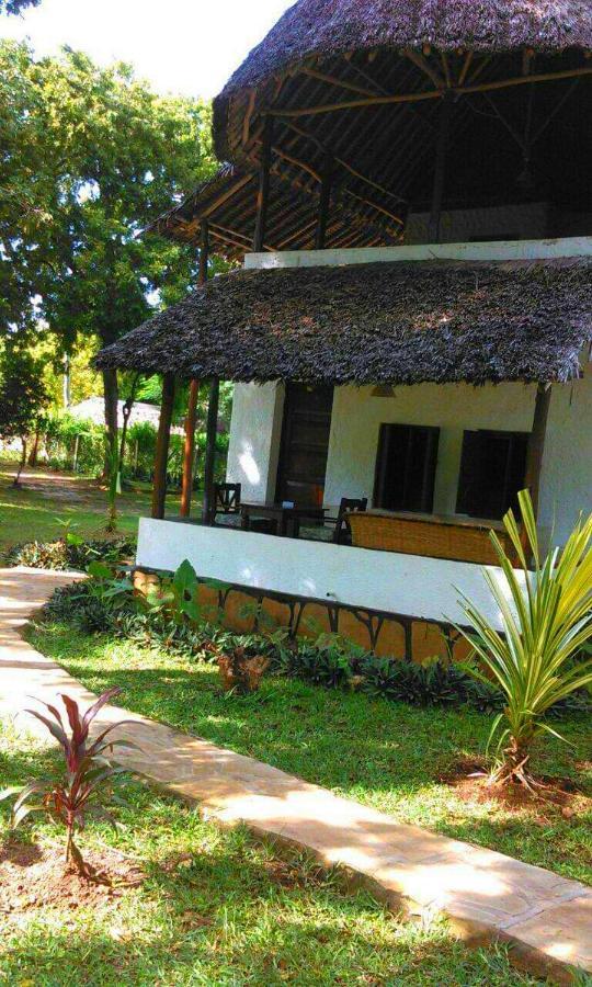 Diani Banda Cottages Diani Beach Ngoại thất bức ảnh